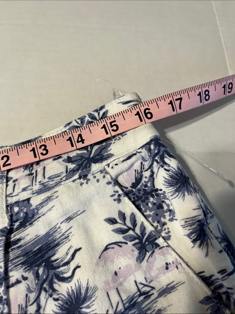 Abercrombie & Fitch Tropical Print High-Waist Bermuda Shorts - Navy White NWT L - Picture 10 of 12